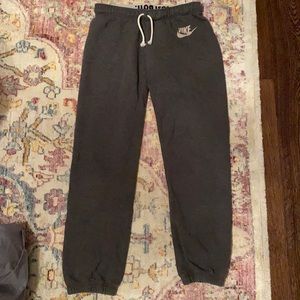 Women’s nike sweatpants